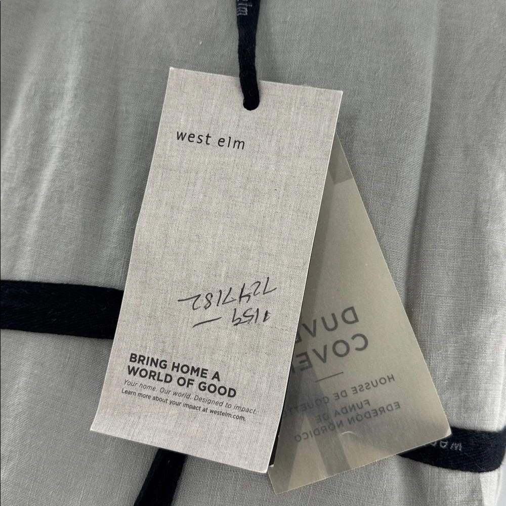 West Elm Belgian Flax Linen Gray Duvet Cover Size Full/Queen NWT